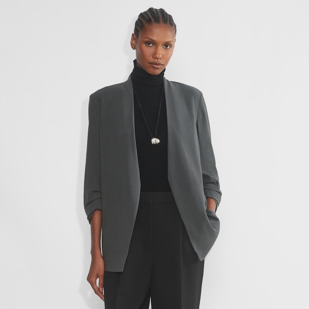 Aritzia Babaton Power Blazer in coal grey size 16